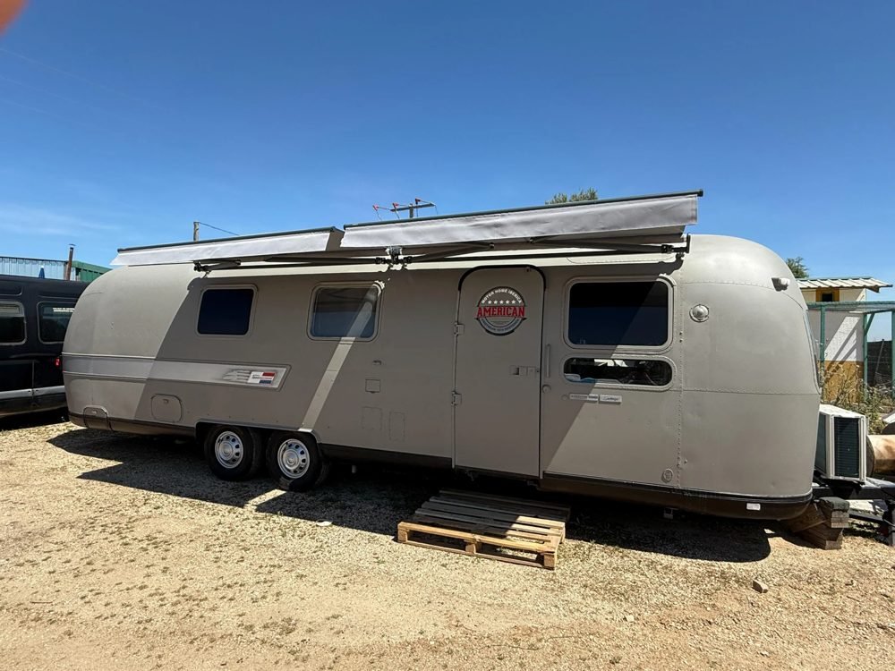 Airstream Sovereign 1975.